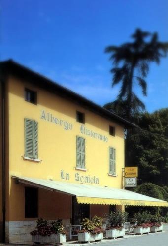Albergo Ristorante La Scaiola Nuvolera Exterior foto